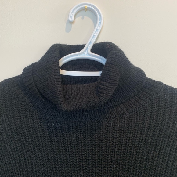 Long sleeved black Sweater Dress - Picture 3 of 3